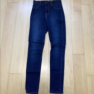 Fashionova jeans